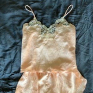 Vintage peach cami and shorts